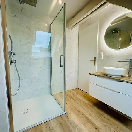 Dom wakacyjny Maison De Charme Vue Sublime & Piscine Infinie Soucirac