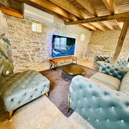 Maison De Charme Vue Sublime & Piscine Infinie Prázdninový dům *
